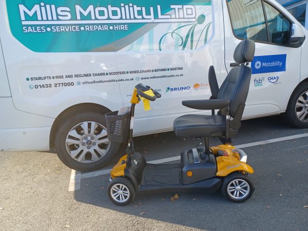 Pre-Owned Rascal Vista DX 4mph Mobility Scooter (ID:1001)